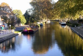 Villeneuve les Béziers: le Canal du Midi