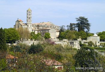 Uzès